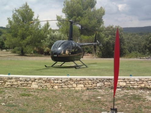 Le R44 s'est encore posé au Phébus***** Hôtel et Spa
